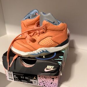 Nike Kids Orange and Gray Sneakers